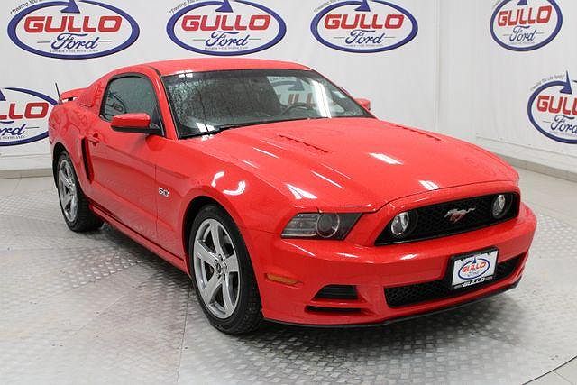 2013 Ford Mustang GT image 0