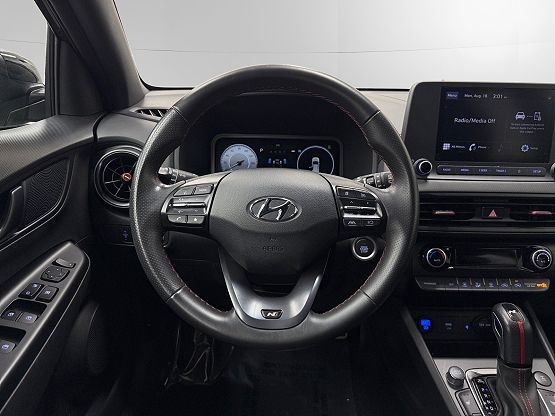 2022 Hyundai Kona SEL N Line photo 10