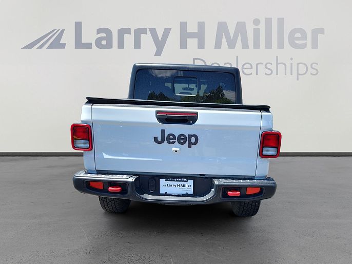 2023 Jeep Gladiator