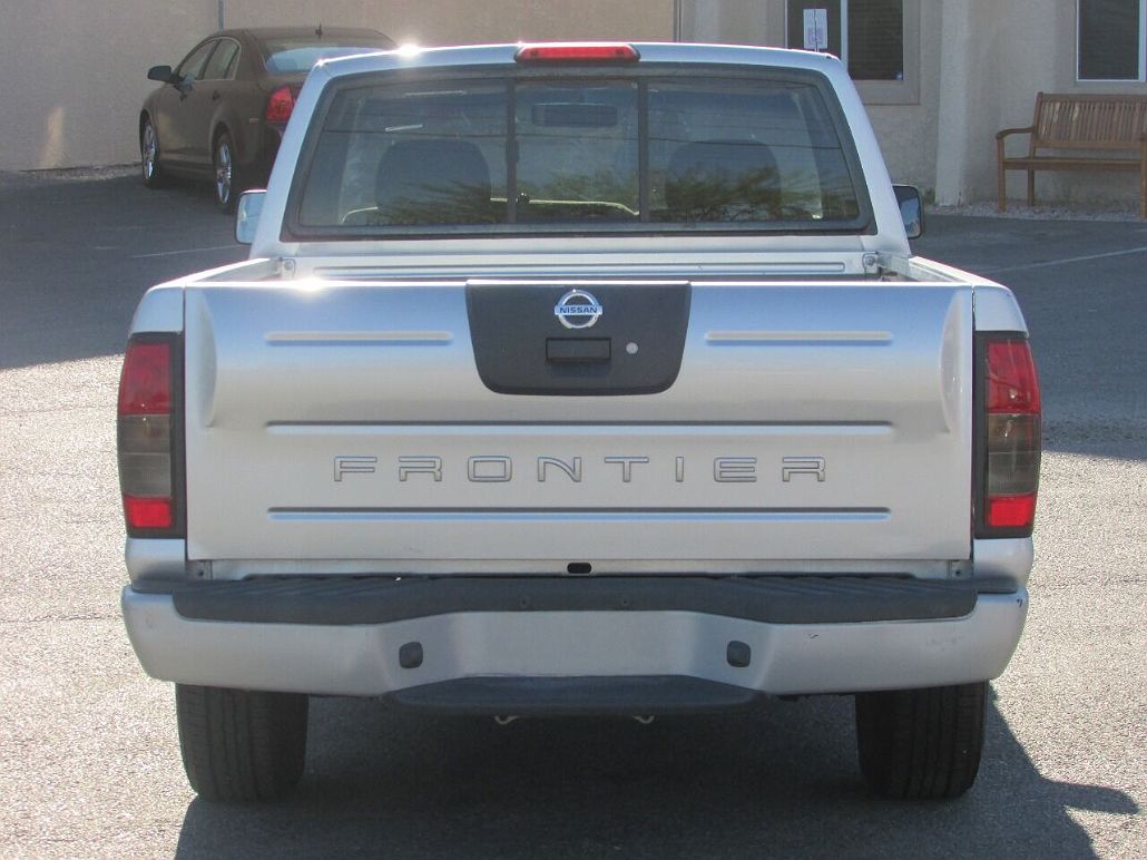 2001 Nissan Frontier XE image 5