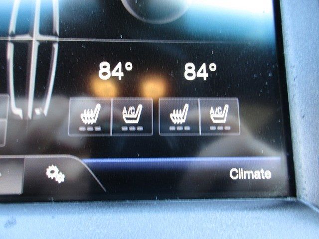 2015 Lincoln MKS null image 20