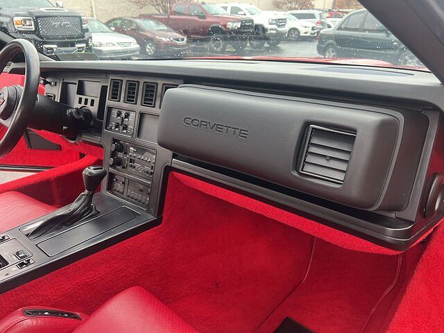1988 Chevrolet Corvette null image 28