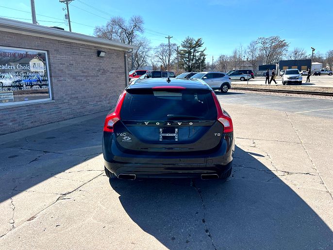 2016 Volvo V60