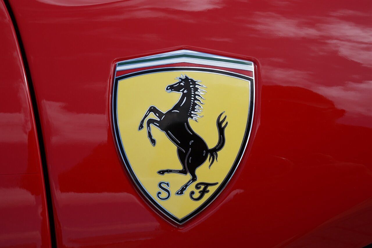 2021 Ferrari SF90 Stradale image 36
