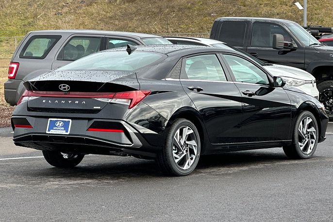 2025 Hyundai Elantra