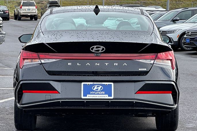 2025 Hyundai Elantra