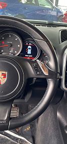 2014 Porsche Cayenne null image 20