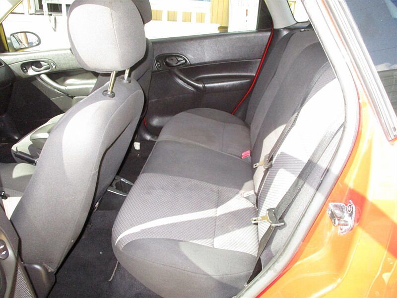 2006 Ford Focus SES image 11