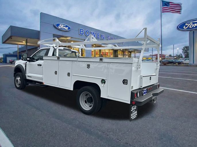 2025 Ford F-550