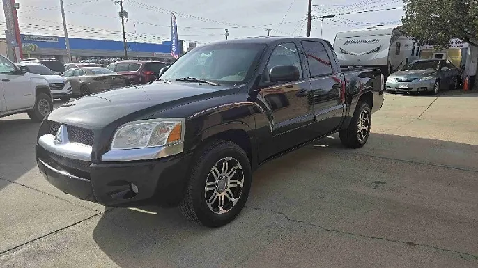 2006 Mitsubishi Raider