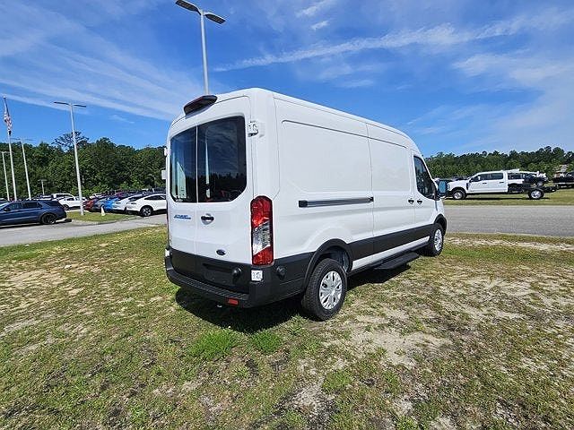2023 Ford E-Transit null image 5