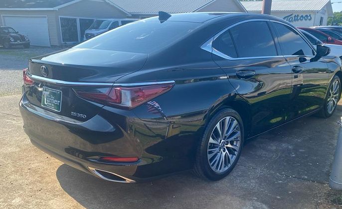 2019 Lexus ES