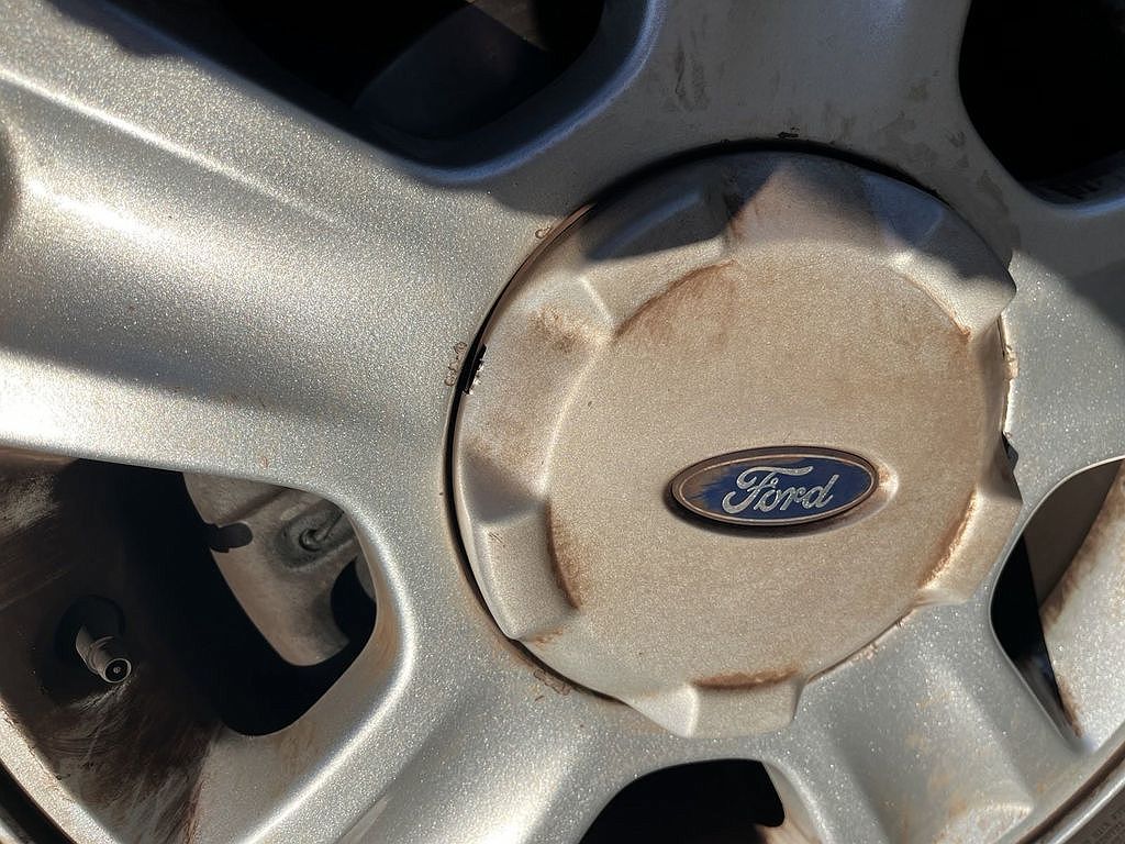2003 Ford Escape XLT image 8