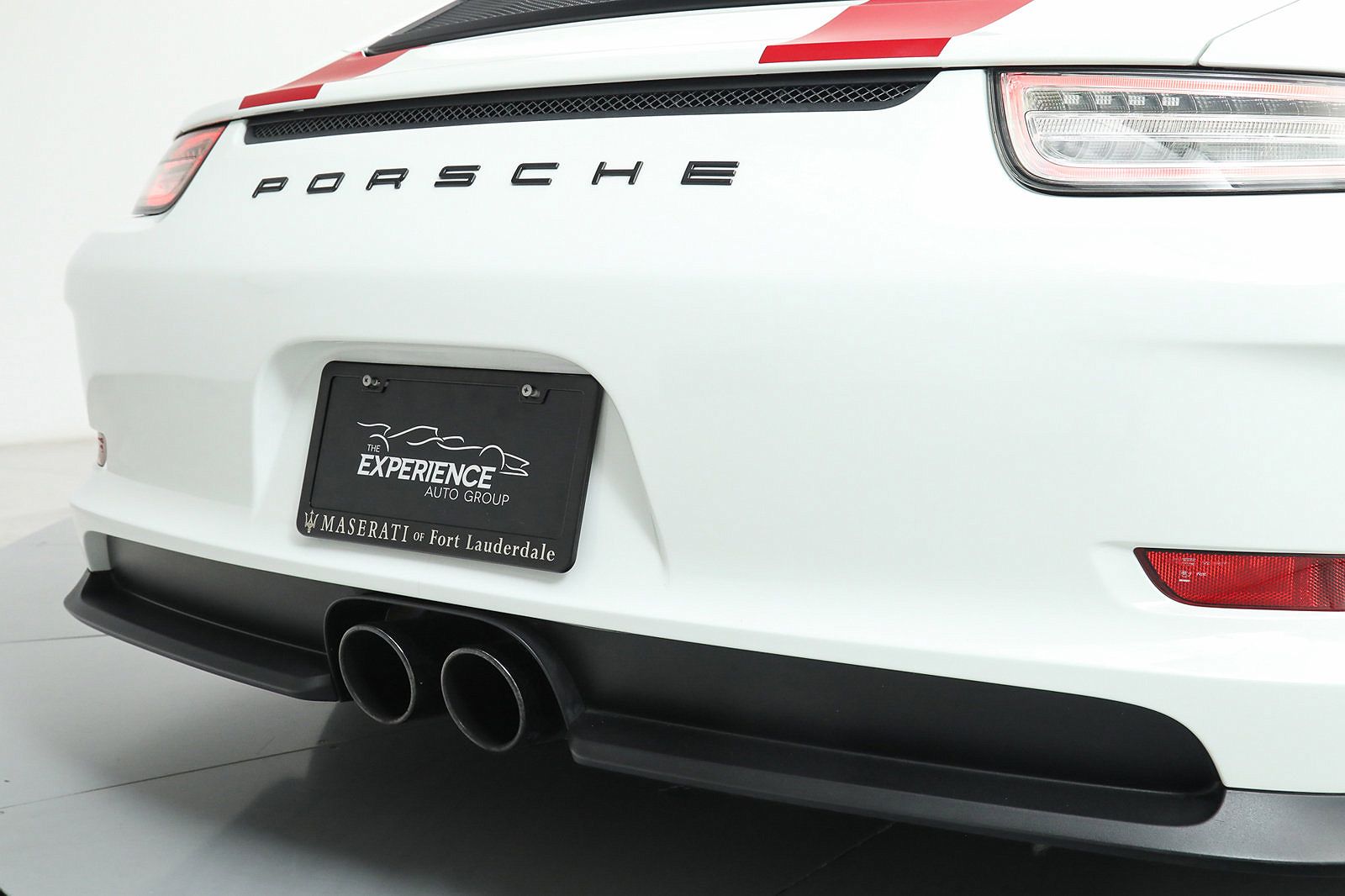2016 Porsche 911 R image 17