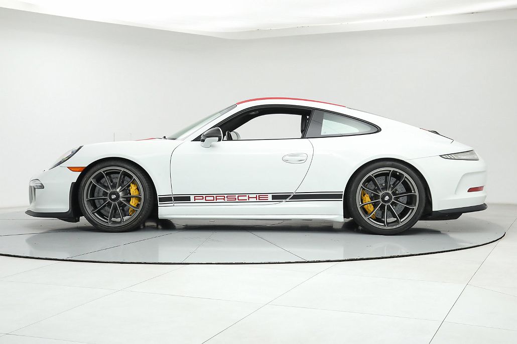 2016 Porsche 911 R image 1
