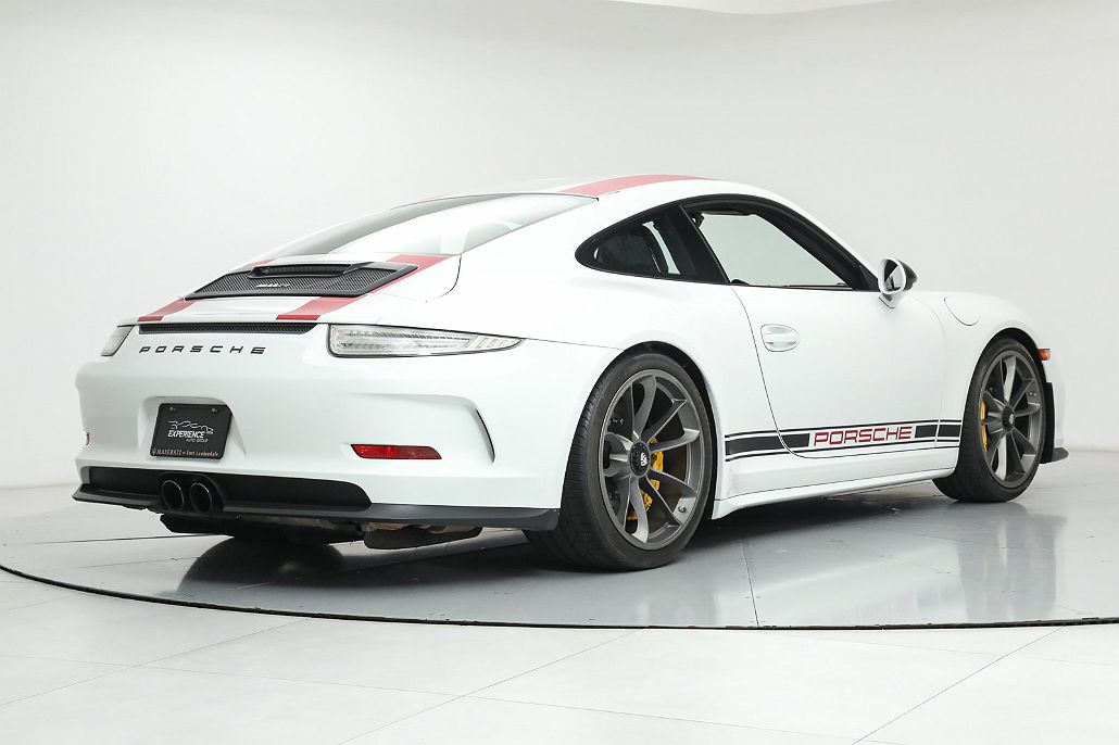 2016 Porsche 911 R image 4