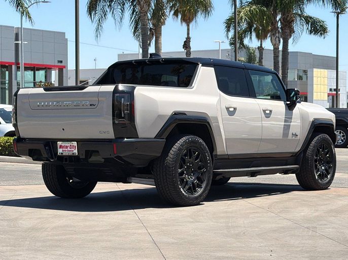 2026 GMC Hummer EV