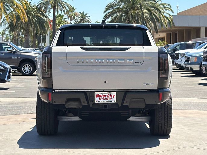 2026 GMC Hummer EV