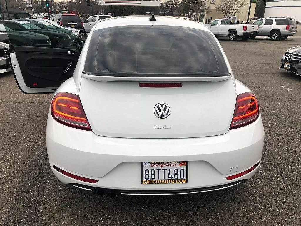 2018 Volkswagen Beetle Coast image 23