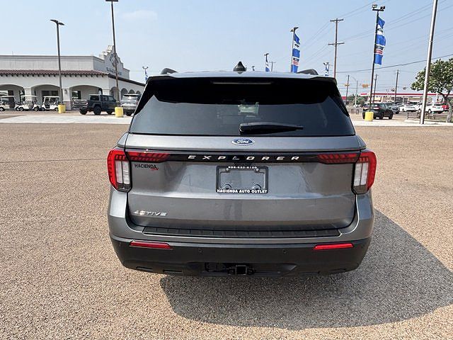 2025 Ford Explorer