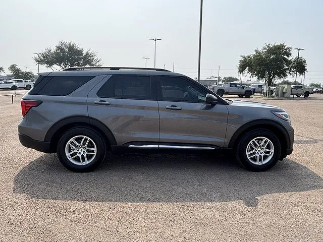 2025 Ford Explorer