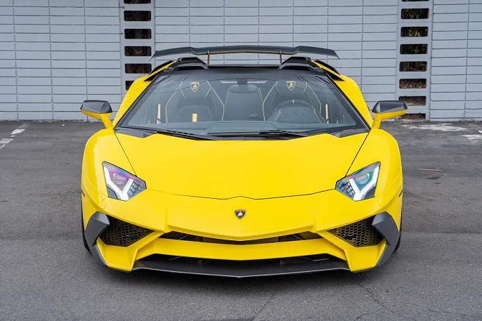 2016 Lamborghini Aventador