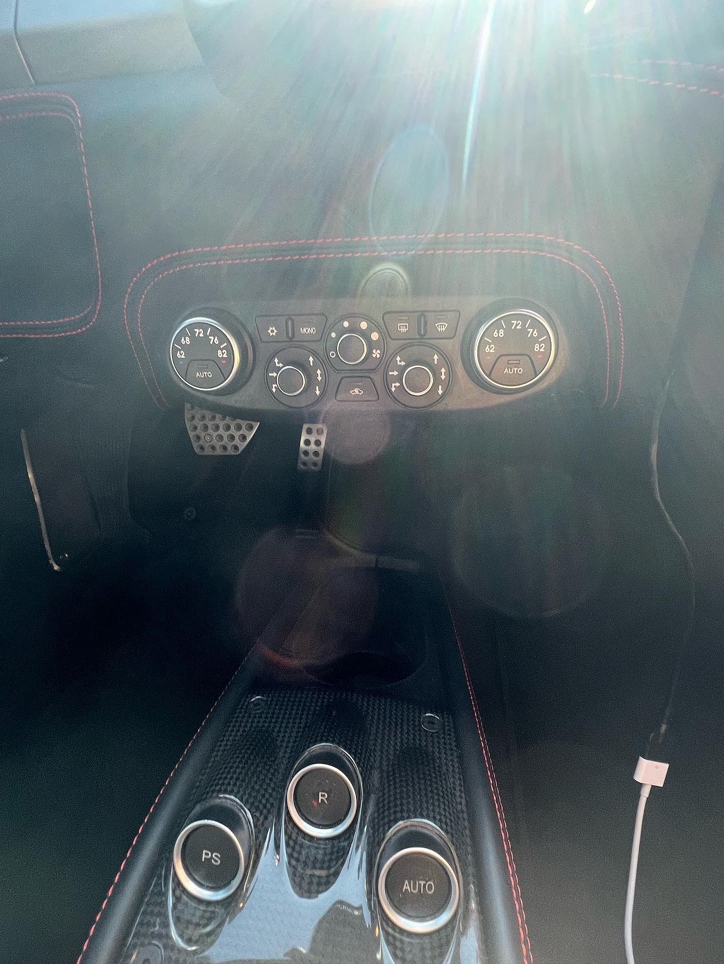 2014 Ferrari 458 null image 24