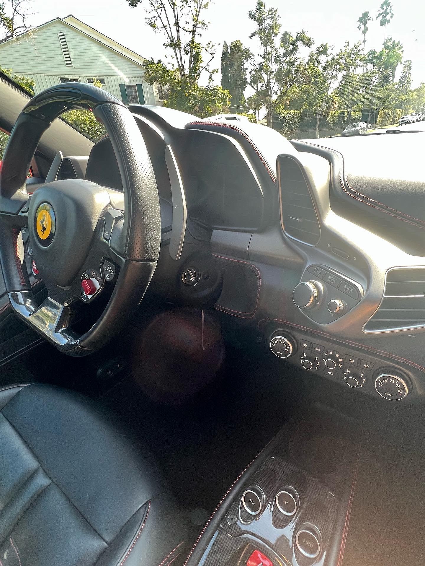 2014 Ferrari 458 null image 26