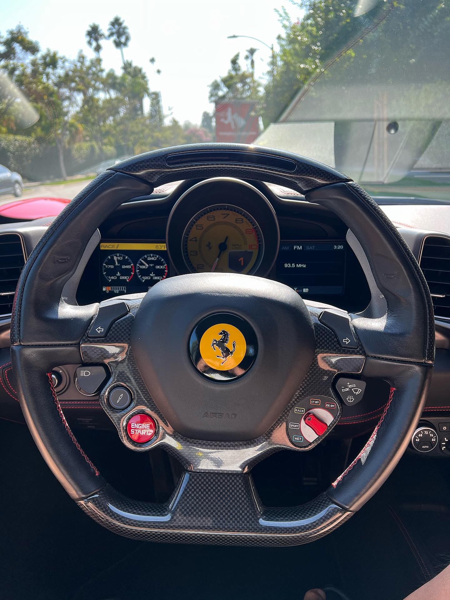 2014 Ferrari 458 null image 30