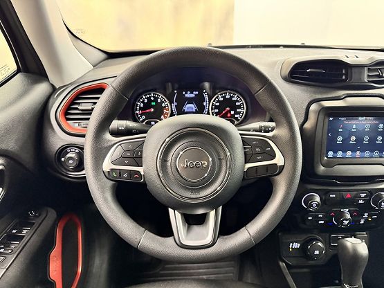 2021 Jeep Renegade Upland photo 8