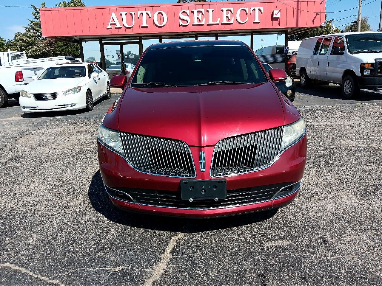 2013 Lincoln MKT null image 0