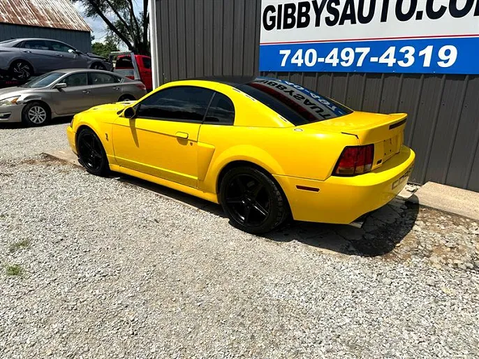 2004 Ford Mustang