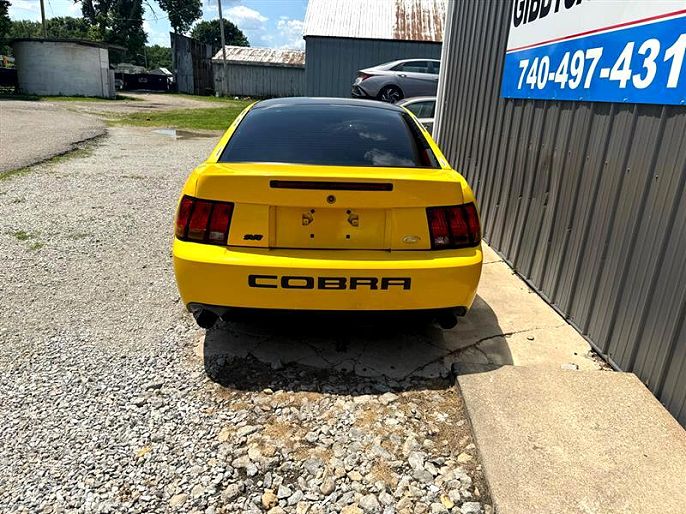 2004 Ford Mustang