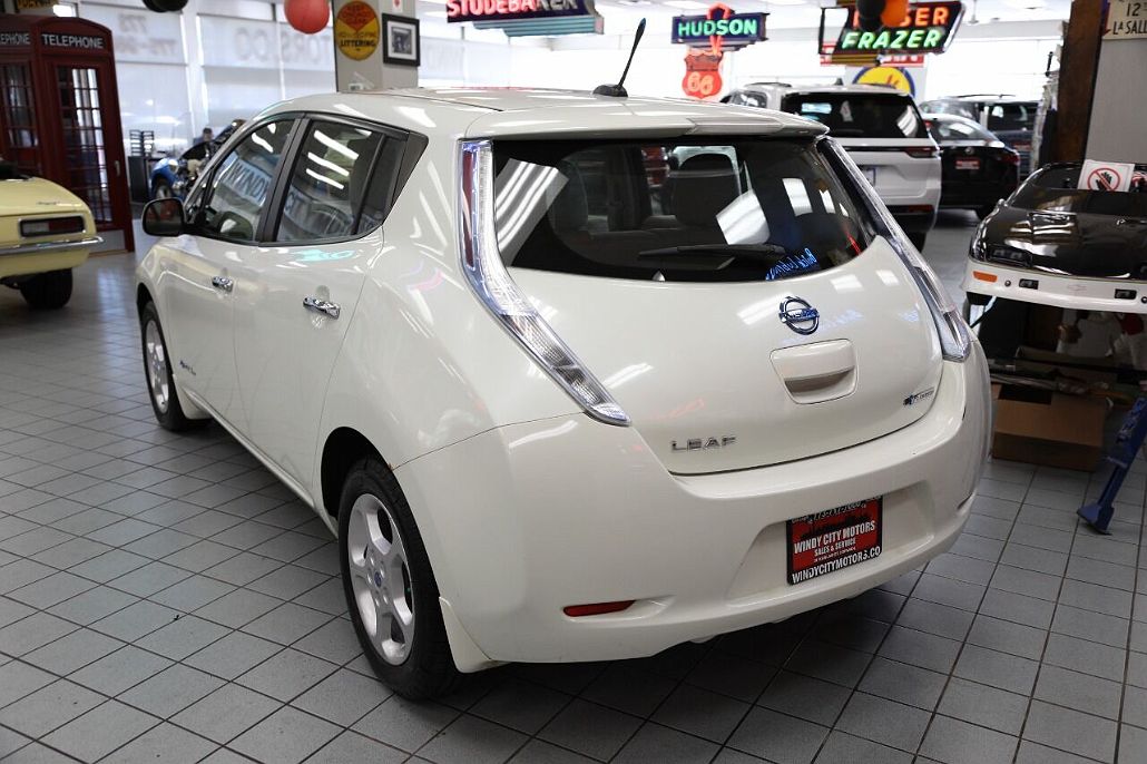 2012 Nissan Leaf SV image 5