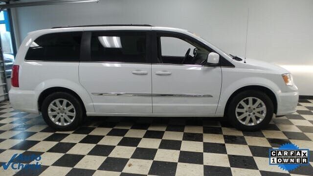 2016 Chrysler Town & Country