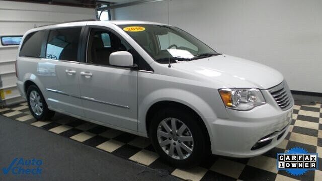 2016 Chrysler Town & Country