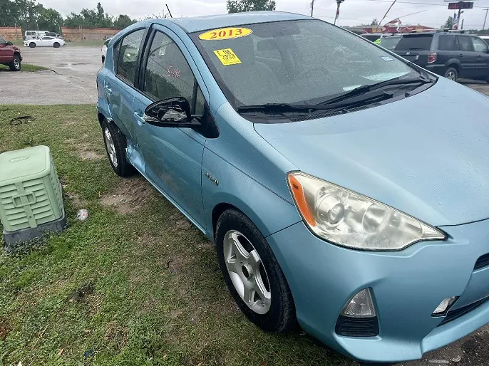 2013 Toyota Prius c