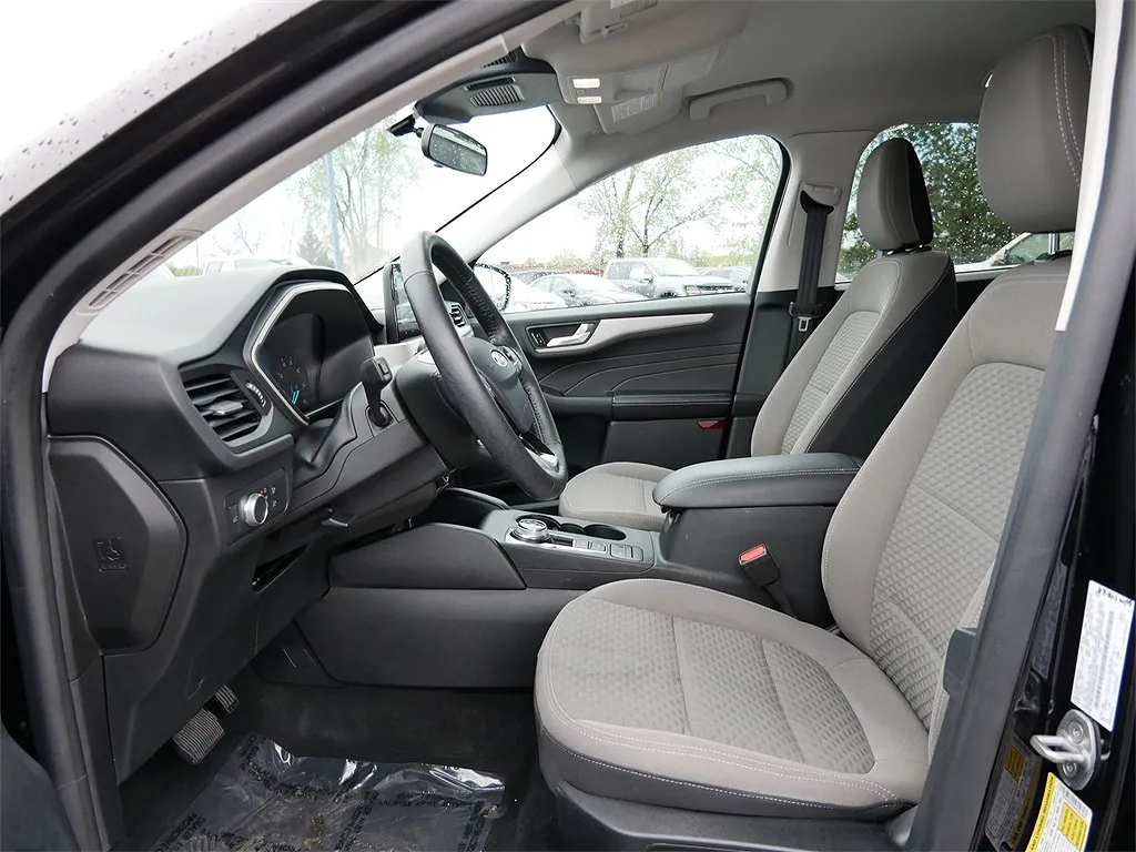 2021 Ford Escape SE image 5