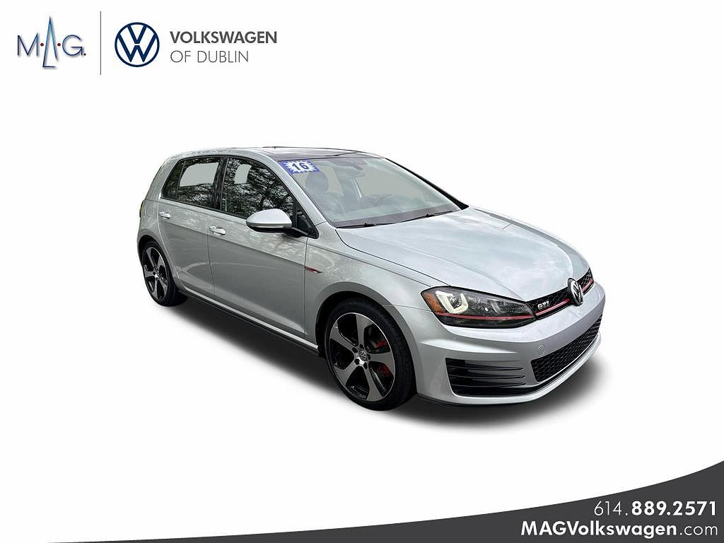 2016 Volkswagen Golf SE image 0