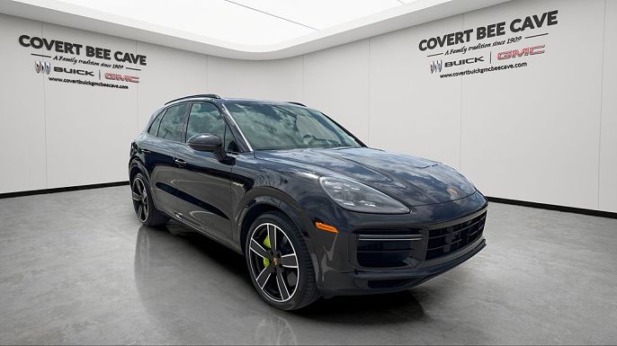 2023 Porsche Cayenne