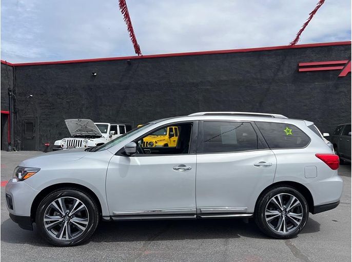 2020 Nissan Pathfinder