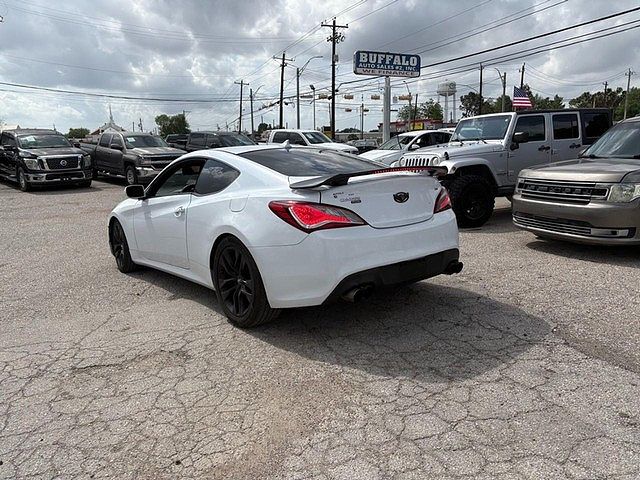 2013 Hyundai Genesis