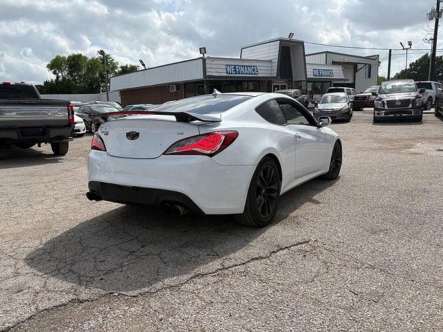 2013 Hyundai Genesis