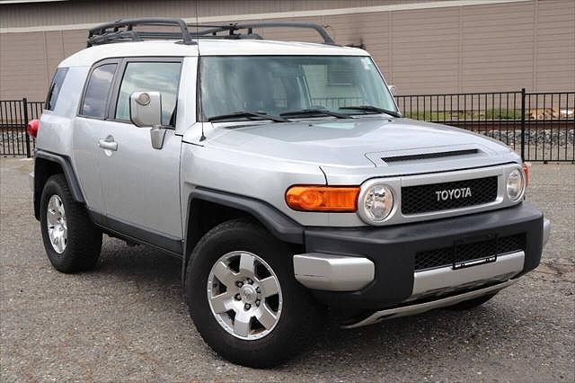 2007 Toyota FJ Cruiser null image 0