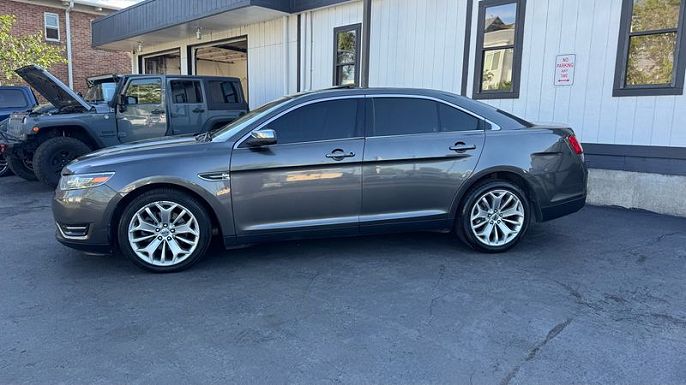 2017 Ford Taurus