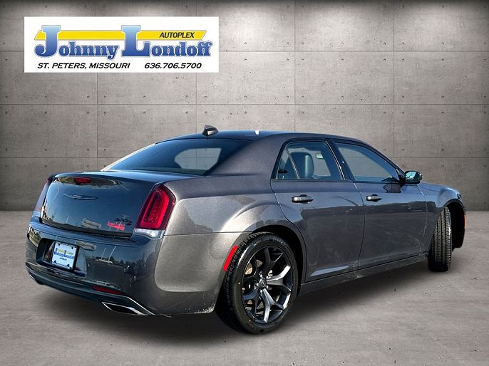 2023 Chrysler 300