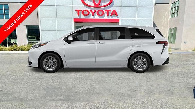 2026 Toyota Sienna