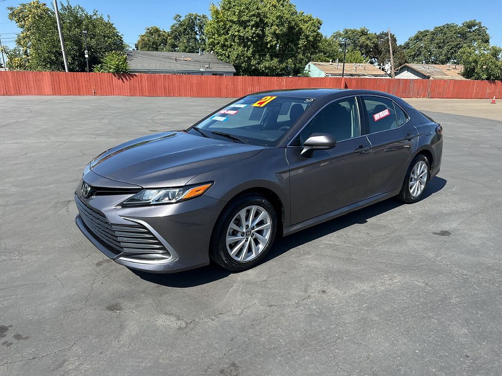 2021 Toyota Camry LE image 2