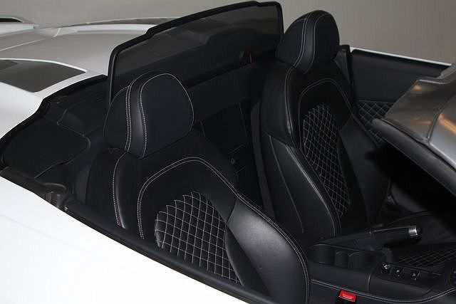 2014 Audi R8 5.2 image 11