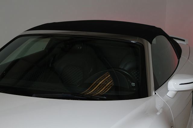 2014 Audi R8 5.2 image 15
